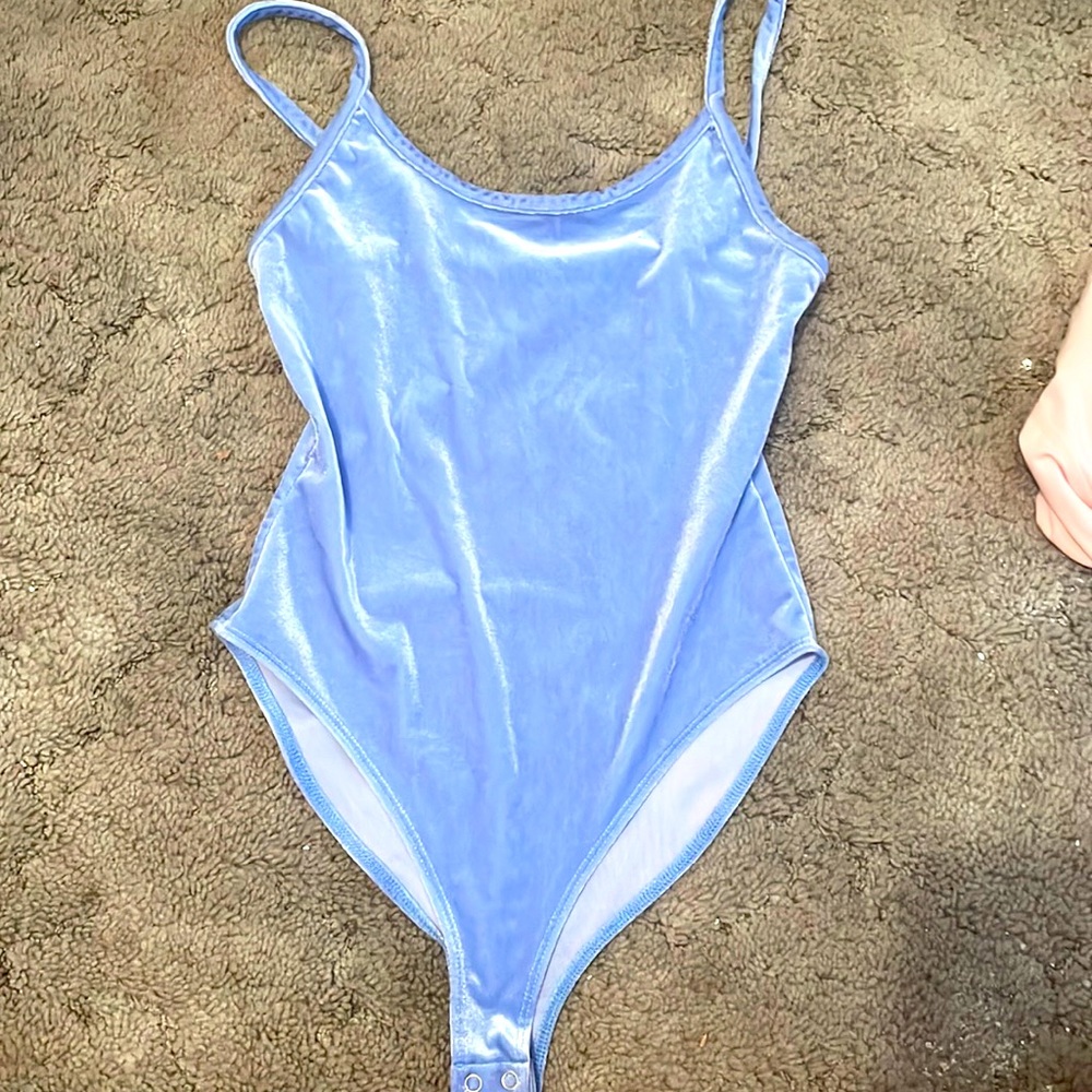 Forever 21 Light blue velvet spaghetti strap bodysuit M
